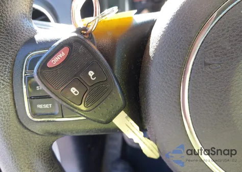 2014 Jeep Compass Sport из США, поврежденный, VIN 1C4NJDBB0ED529098